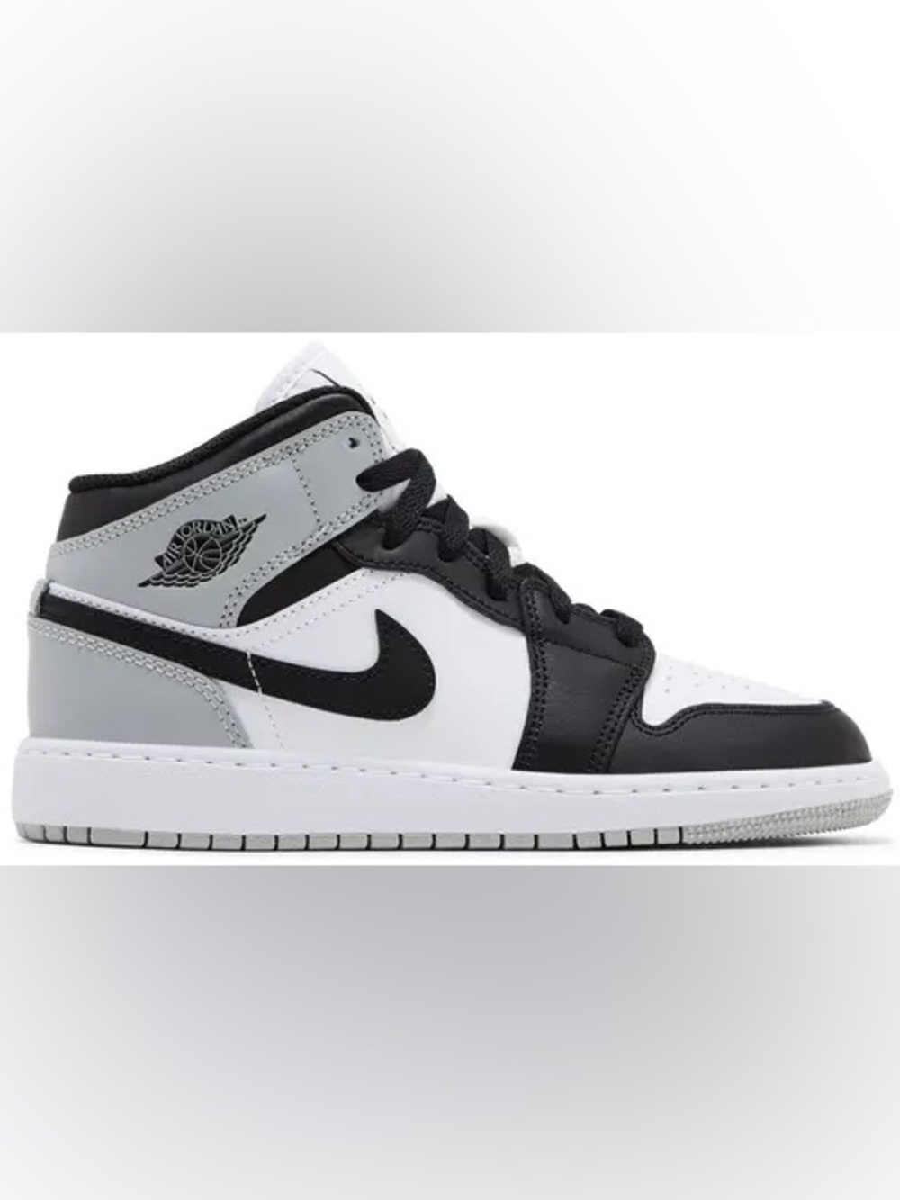 Air Jordan Retro 1 Mid Barons in Black, Wolf Grey, White, size 6Y, EUC